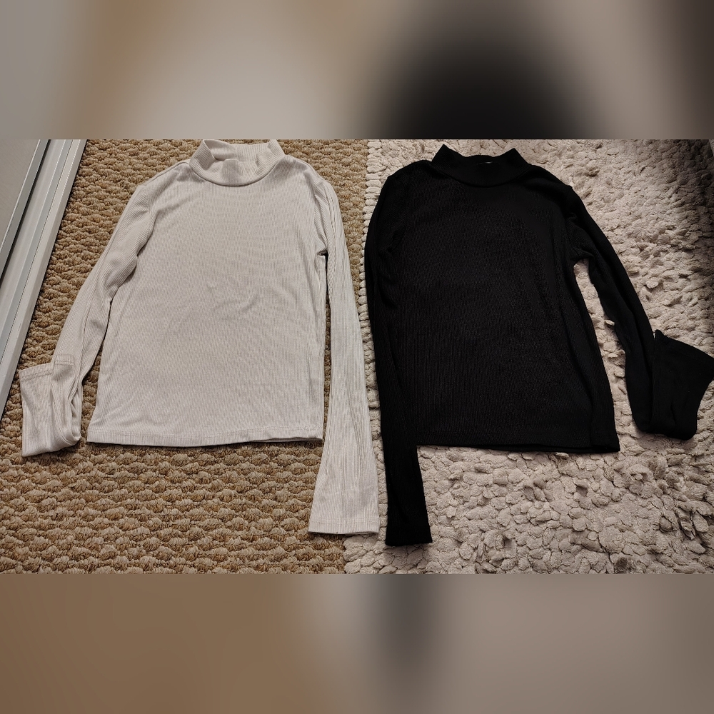 (2)Full Tilt  Ribbed Turtlenecks